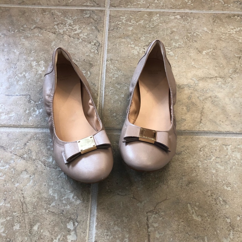 Cole Haan tan Ballet Flats Bow